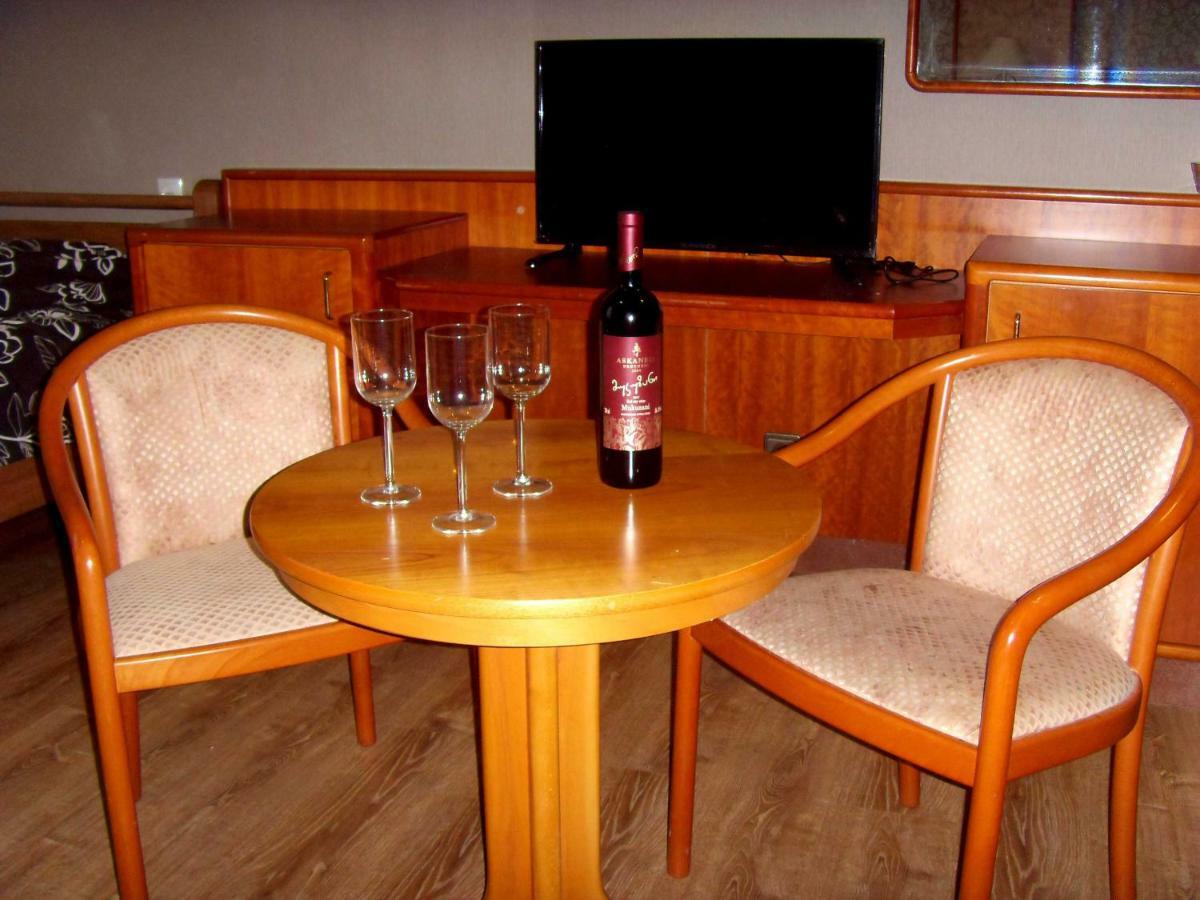 Hotel Nadikvari Tbilissi Extérieur photo