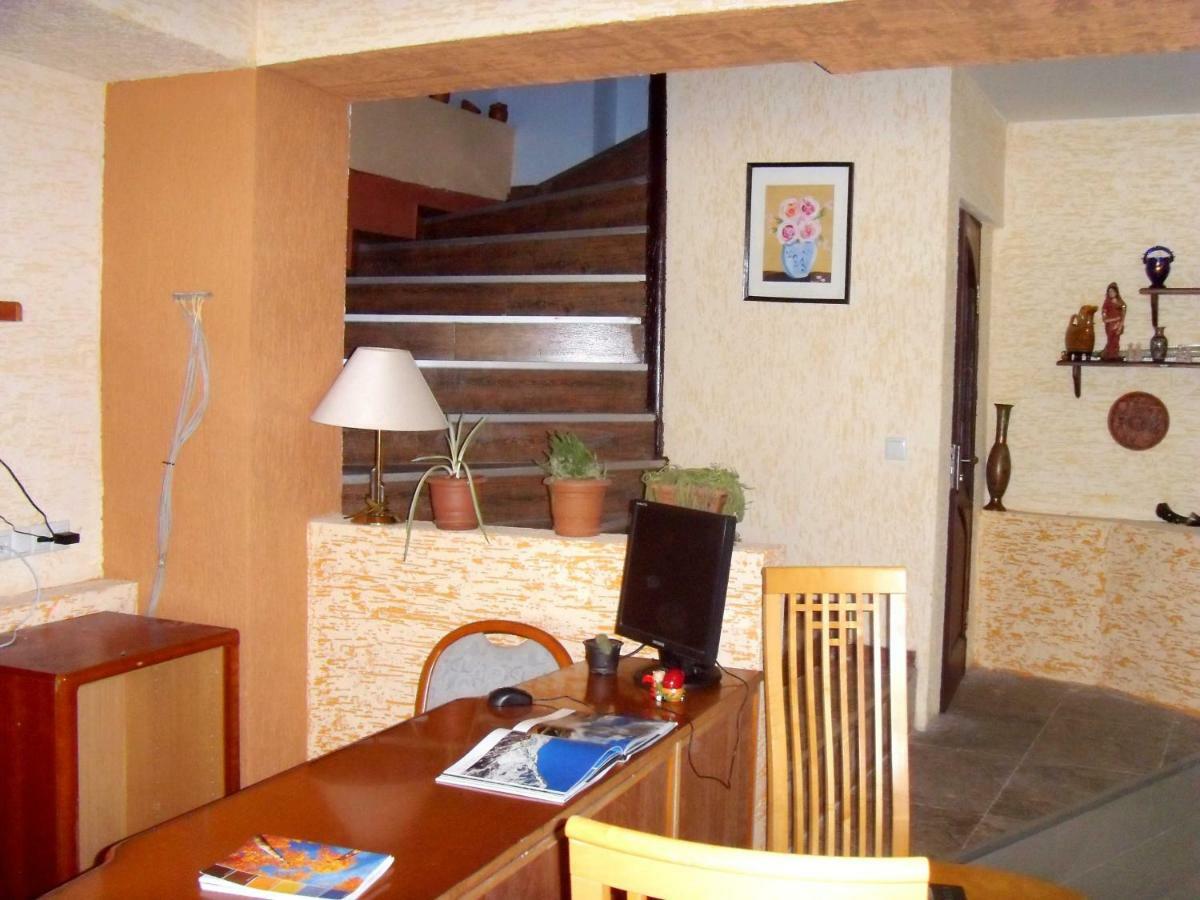 Hotel Nadikvari Tbilissi Extérieur photo